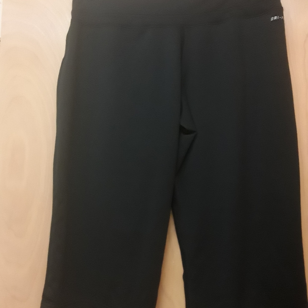 Nike Crop Dri Fit Black Leggings M